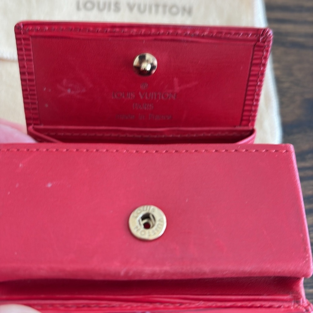 Louis Vuitton Vintage Castilian Red Epi Leather Accordion Coin Purse - Picture 10 of 11